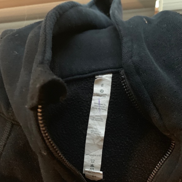 Lululemon jacket - Picture 2 of 2